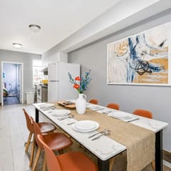 Lancaster Art Suite | 4BR near Drexel & Penn