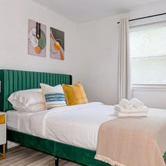 Private Bedroom near Temple U | Unit D