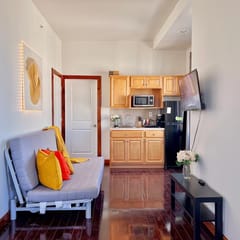 Ramblei near UPenn, Drexel & Art Museum| Studio A3