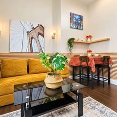 The Mellow Yellow | 1BR Near UPenn & Drexel