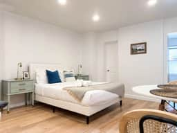 Charming Studio Apt in Center City | 1R