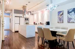 Old City 2BR Apt w/ Shuffleboard! Walk Everywhere!