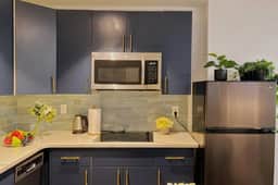 Ramblei near Rittenhouse Square | Studio - 2R