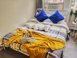 Ramblei near Schuylkill River Park | One Bd - 1F