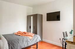 Ramblei near University City | Studio - 3M