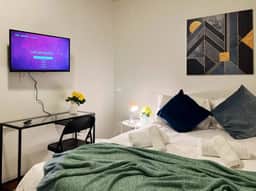 Ramblei near UPenn, Drexel & Art Museum| Room B3