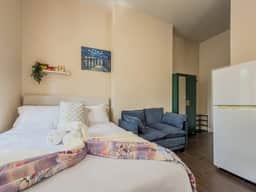 Sunny Studio Nest near Drexel & UPenn