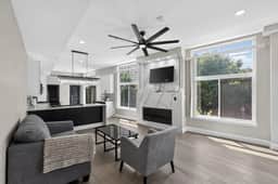 Queen Village Grand | 3BR, Rooftop & Garage - Image 4