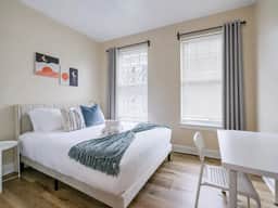 The Pennside 2BR Stay - Image 2