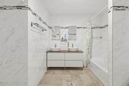 Spacious Ensuite Near UPenn & Drexel | 2R - Image 5