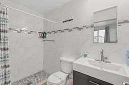 BudgetNest Near UPenn & Drexel | Private Room 3F - Image 5