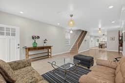 BudgetNest Near UPenn & Drexel | Private Room 1 - Image 4