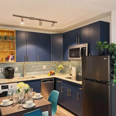 Ramblei near Rittenhouse Square | Studio - 2R