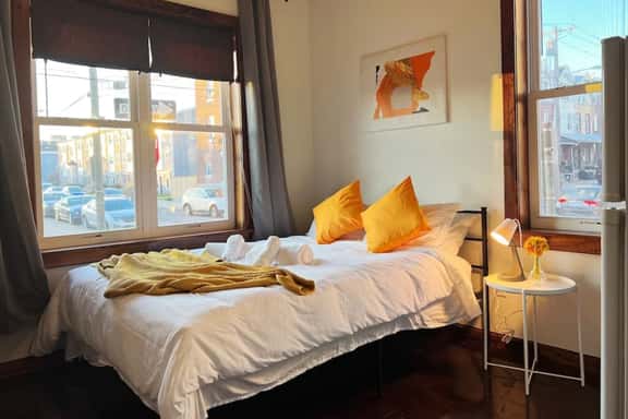 Ramblei near UPenn, Drexel & Art Museum| Studio B2 - Image 1