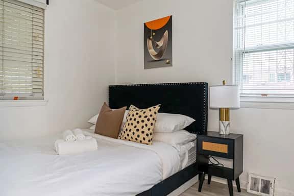 Private Bedroom near Temple U | Unit A - Image 1