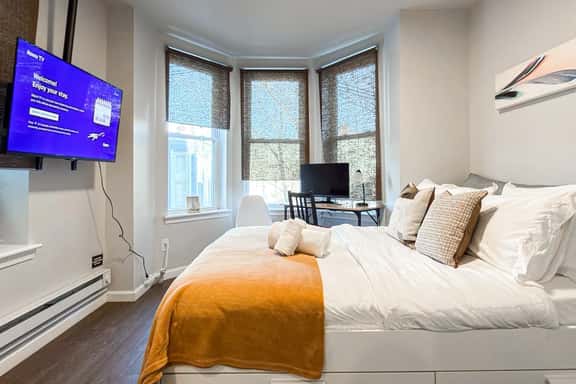 Private Studio Near Upenn & Drexel - Image 1