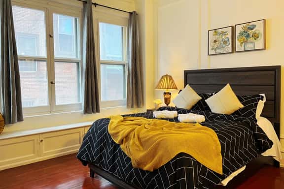 Ramblei near Rittenhouse Sq | 2 bedroom – Unit B - Image 1