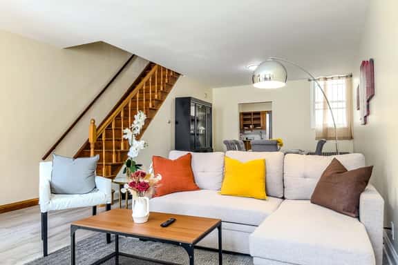 Cozy 3-Bedroom House in South Philly - Image 1