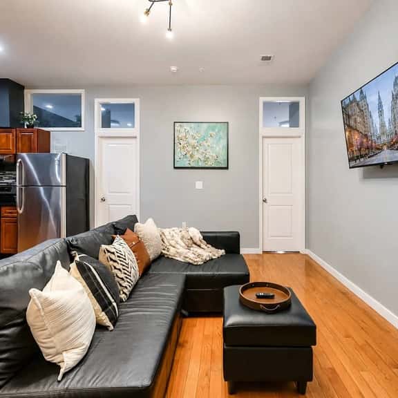 The Camac Hideaway | 2BR near Convention Center - Image 1