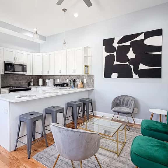Modern 2BR 2BA Apt | Near Temple University - Image 1