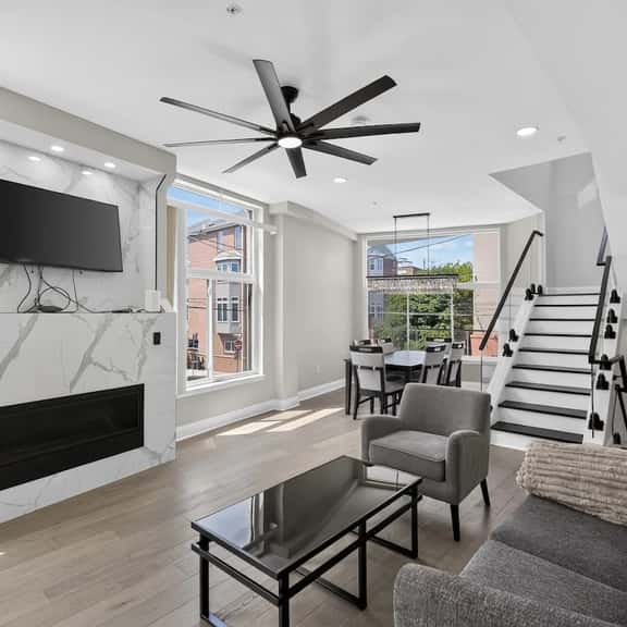 Queen Village Grand | 3BR, Rooftop & Garage - Image 1