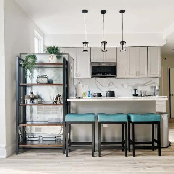 Ramblei near Drexel Park: 6-Bedroom Unit B - Image 1