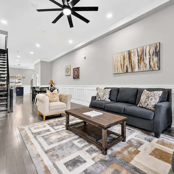 Luxury Queens Village - 4Br 4.5Ba - Rooftop Patio - Image 1