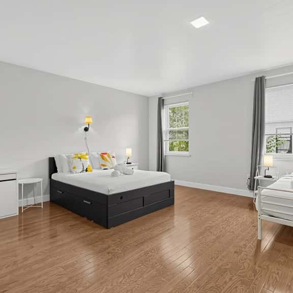 Deluxe Room for 3 Near UPenn & Drexel | 3R - Image 1
