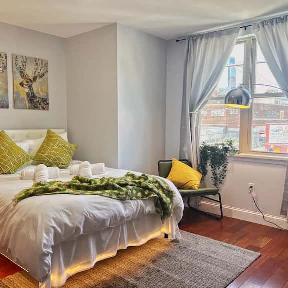 Ramblei near Chinatown & CenterCity | 2Bedroom-C - Image 1