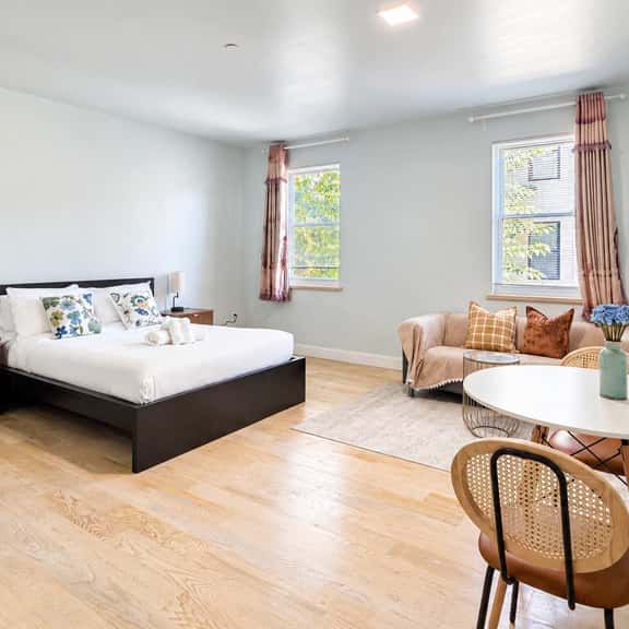 Large Private Room & Private Bath | UPenn/Drexel - Image 1