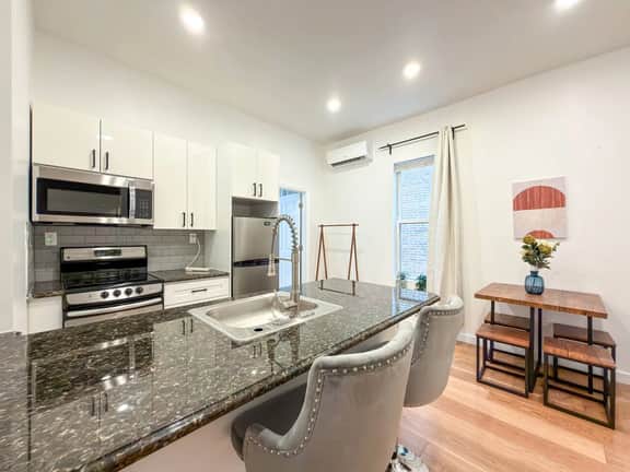 Aesthetic 1BR in Center City PA - Walk everywhere!