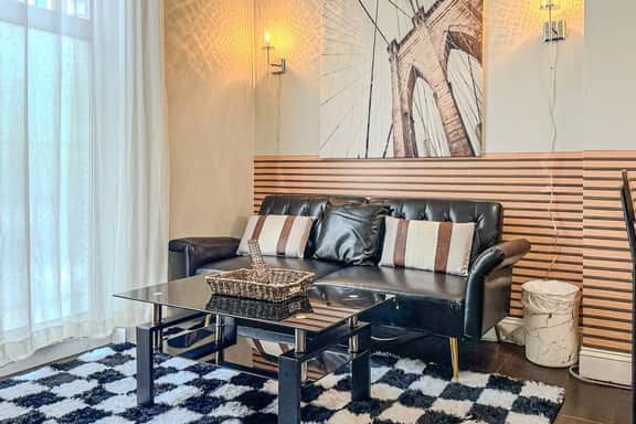 Brooklyn Vibe Meets UPenn | Stylish 1BR | Sleeps 3