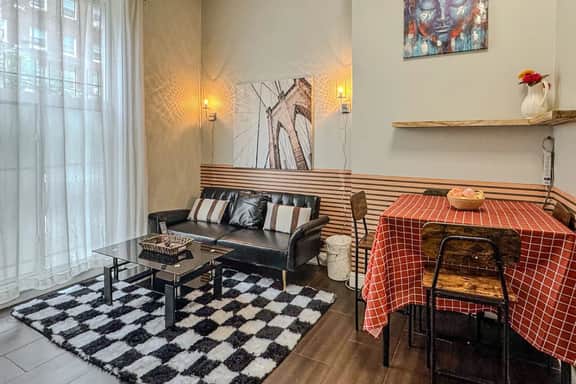 Brooklyn Vibe Meets UPenn | Stylish 1BR | Sleeps 3
