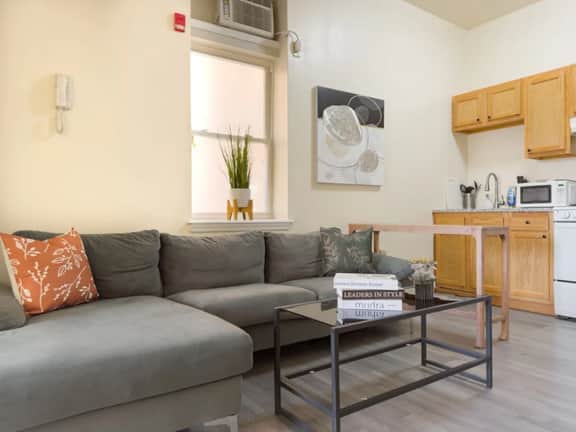 Cozy 1BR near Temple Campus & Subway