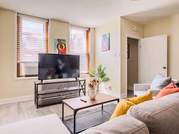 Cozy 3-Bedroom House in South Philly