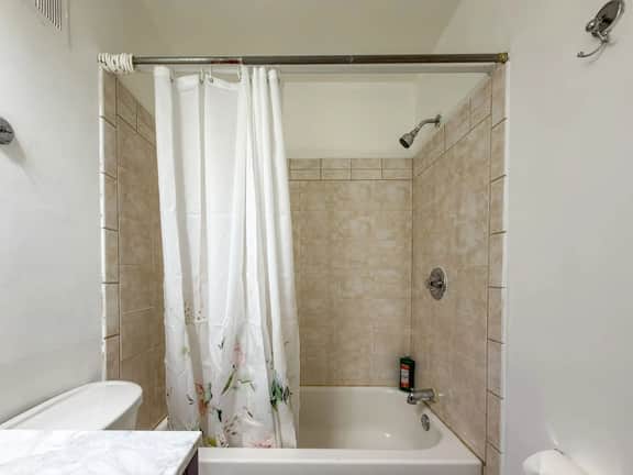 Private Bedroom near Temple U | Unit B