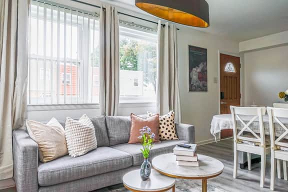 Private Bedroom near Temple U | Unit D