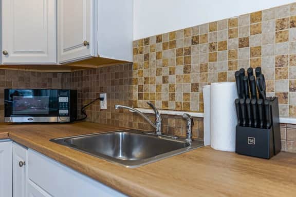Private Bedroom near Temple U | Unit D