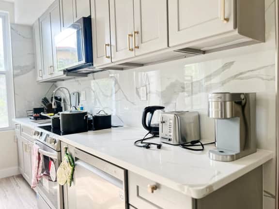Ramblei near Drexel Park: 6-Bedroom
