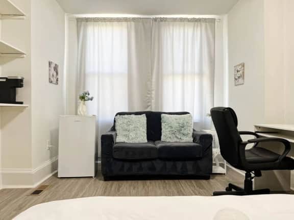 Ramblei near Drexel University | Room 2R
