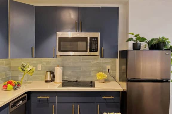 Ramblei near Rittenhouse Square | Studio - 2R