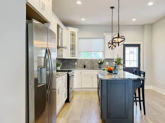 Ramblei near SJU & CHOP | 8-Bedroom House