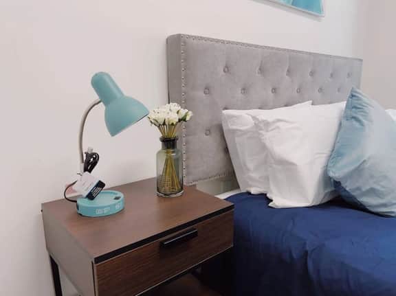 Ramblei near Temple Hospital | 2b1b - A