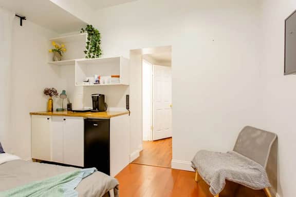 Ramblei near University City | Studio - 1R