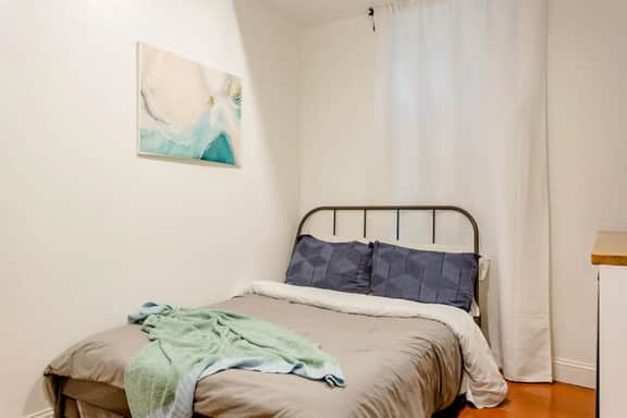 Ramblei near University City | Studio - 1R