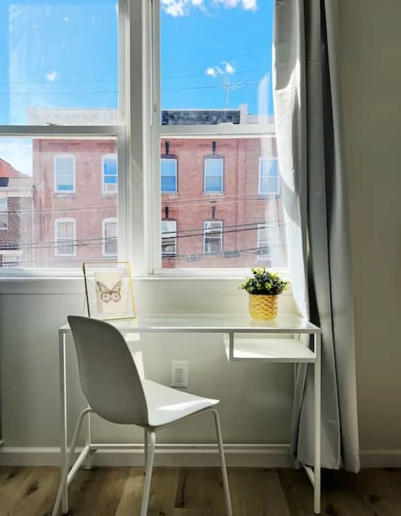 Ramblei near UPenn and Drexel | Unit 3F