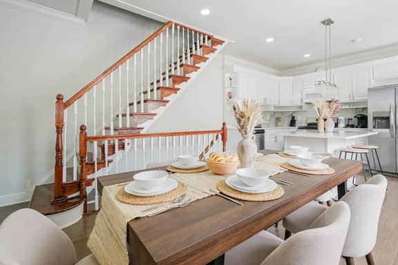 Spacious 3BR/3BA | Sleeps 8 | 10 Min to Stadium