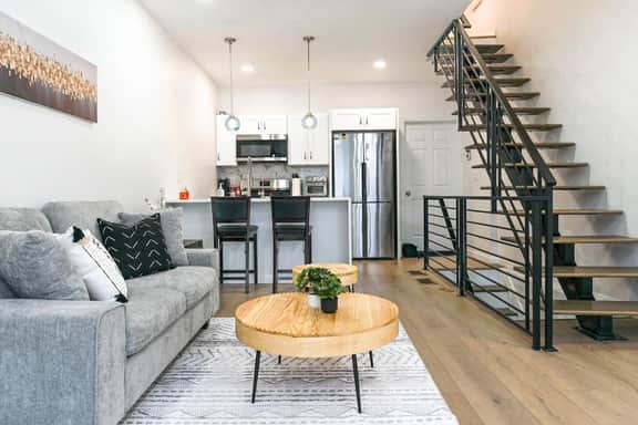 Trendy Private Room Steps to Broad St | Room B