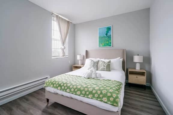 Lancaster Art Suite 4 | 2BR near Drexel & Penn