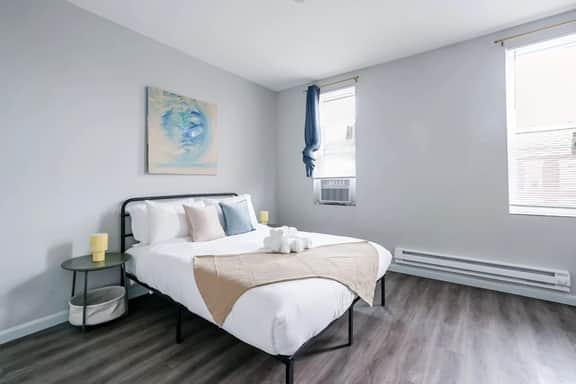 Lancaster Art Suite 3 | 2BR near Drexel & Penn